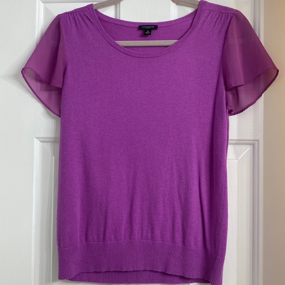 Ann Taylor Purple sweater top. Size small.